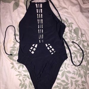 cut out black monokini